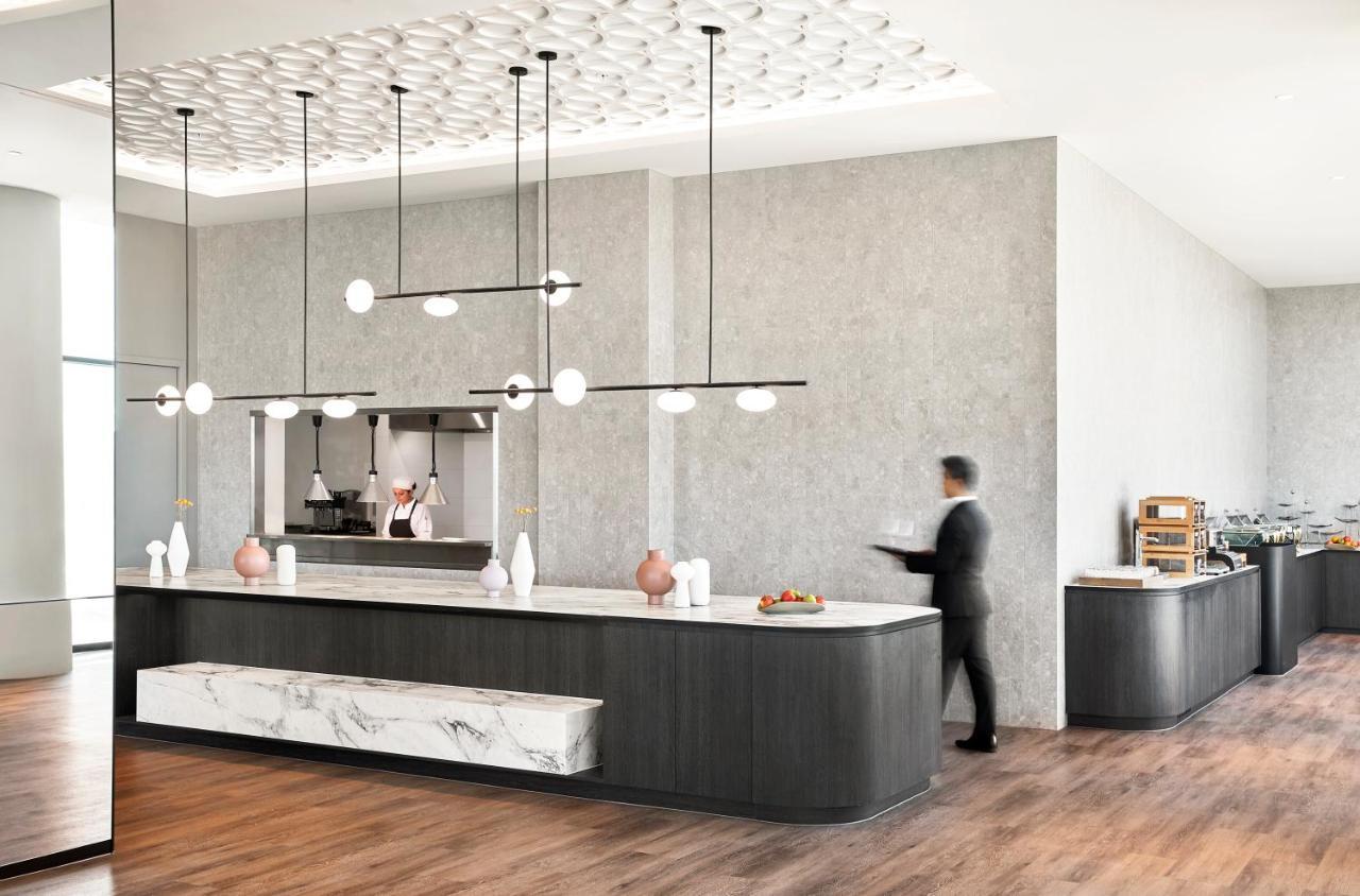 Oakwood Premier Melbourne Aparthotel Kültér fotó The kitchen at the restaurant