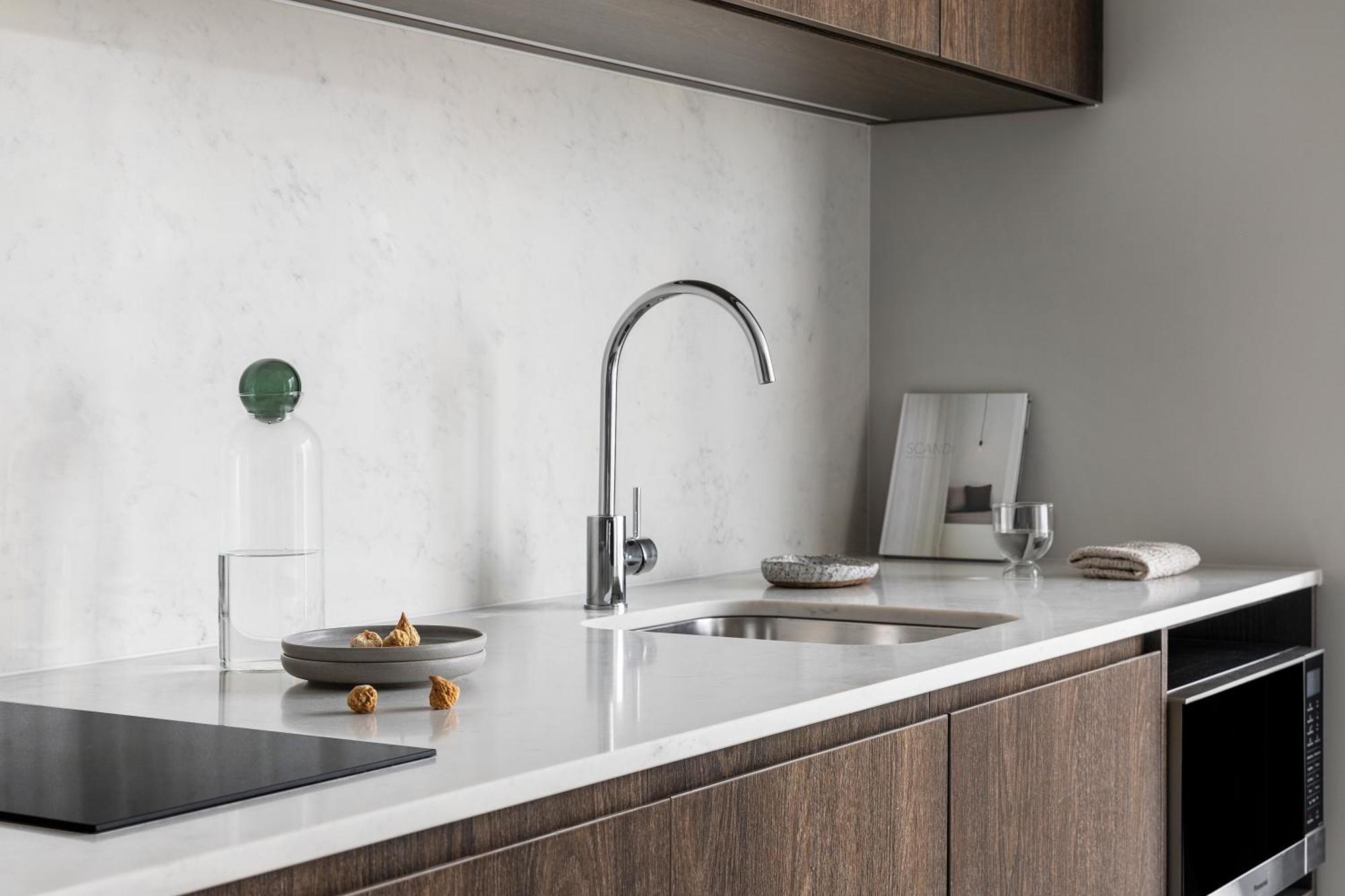 Oakwood Premier Melbourne Aparthotel Kültér fotó A kitchen faucet
