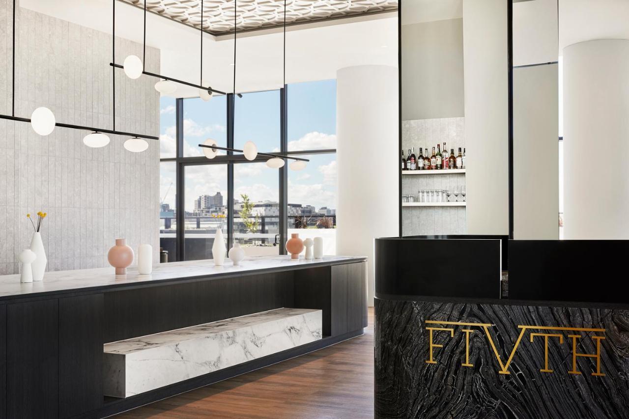Oakwood Premier Melbourne Aparthotel Kültér fotó The bar at 570 Madison Avenue